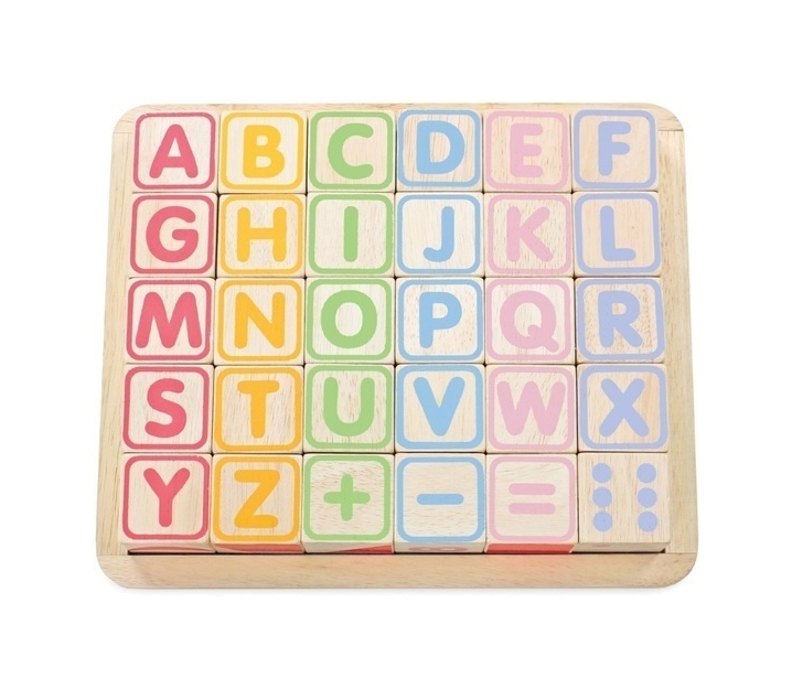 Cubos con letras, puzzle, números y figuras.