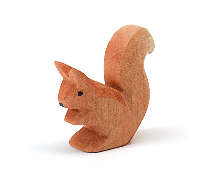 Figura de madera Ostheimer - Ardilla sentada