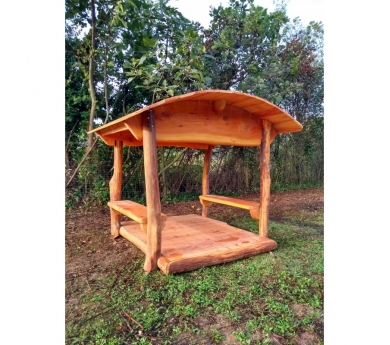 Cabana infantil oberta de fusta