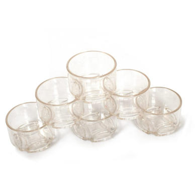 6 vasos transparentes con orificios